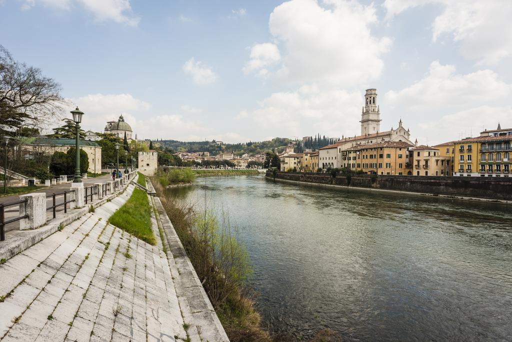 Myplace Duomo Apartments Verona Bagian luar foto